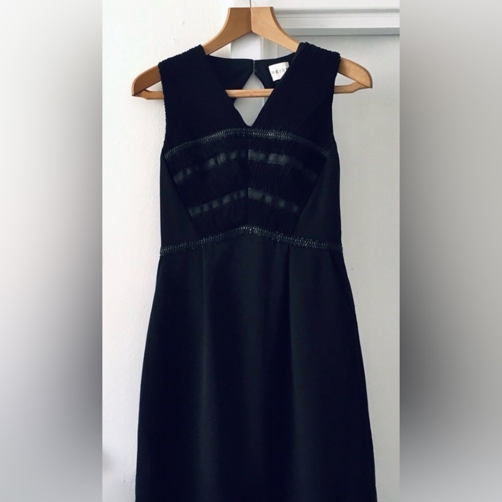 Reiss Women’s black size 6 midi Dress sheath career cocktail cutout back